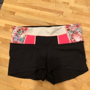 Lululemon Spandex short